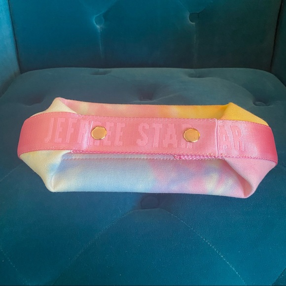 NEW💕JSC Limited Spring ‘21 Edition tie dye makeup bag - Picture 5 of 13